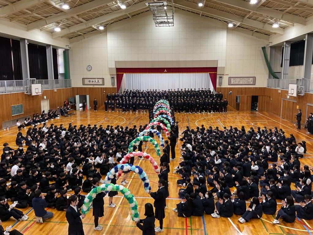 三年生を送る会が行われました