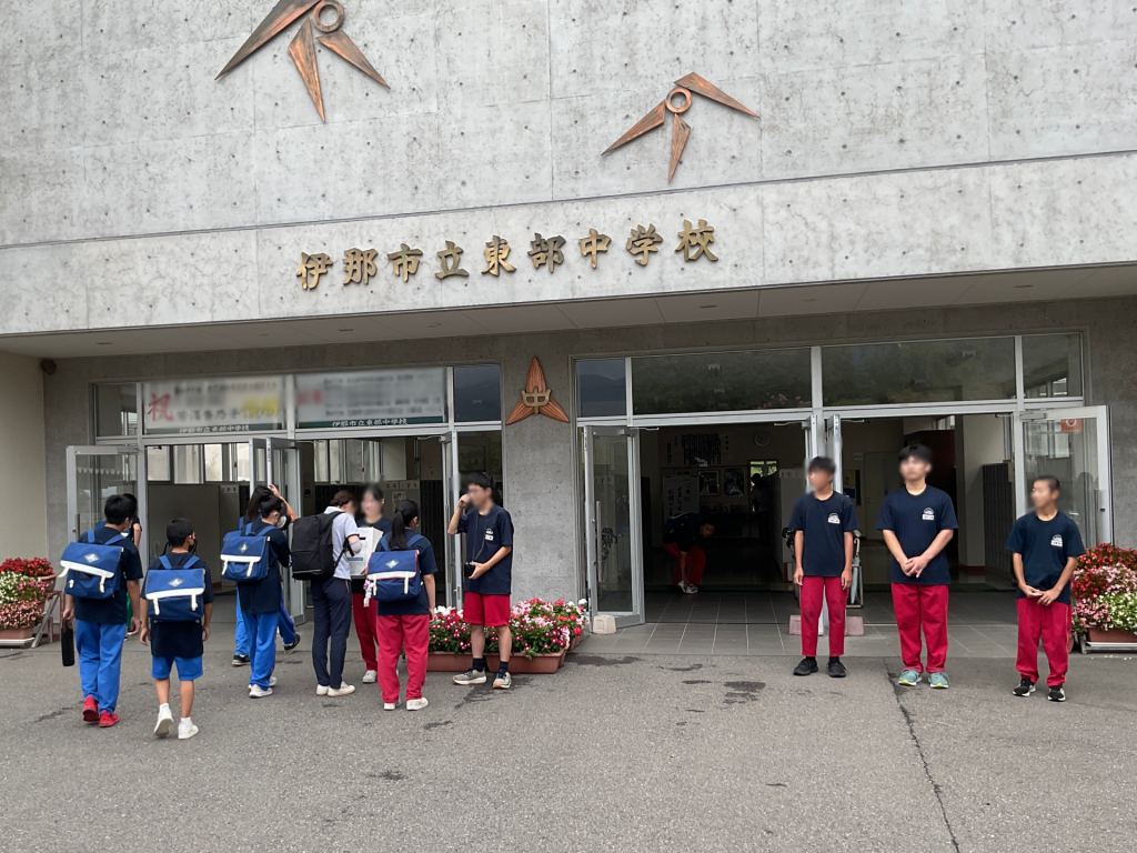 被災地復興支援の募金活動が始まりました